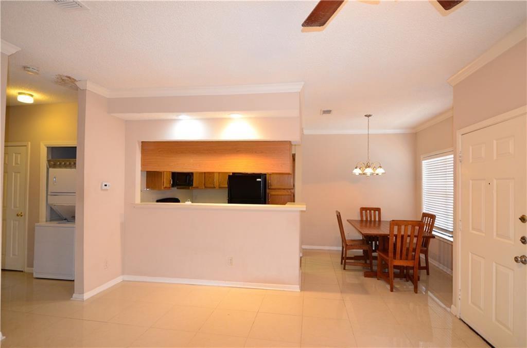 915 W 23rd St #201 Property Photo 4