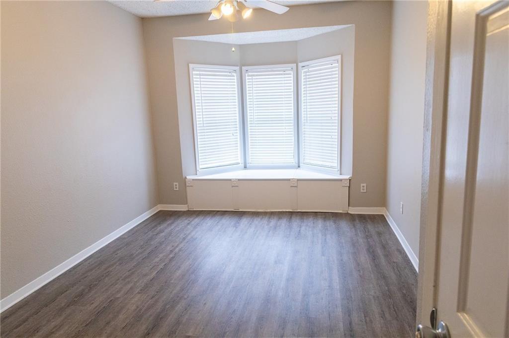 915 W 23rd St #201 Property Photo 10
