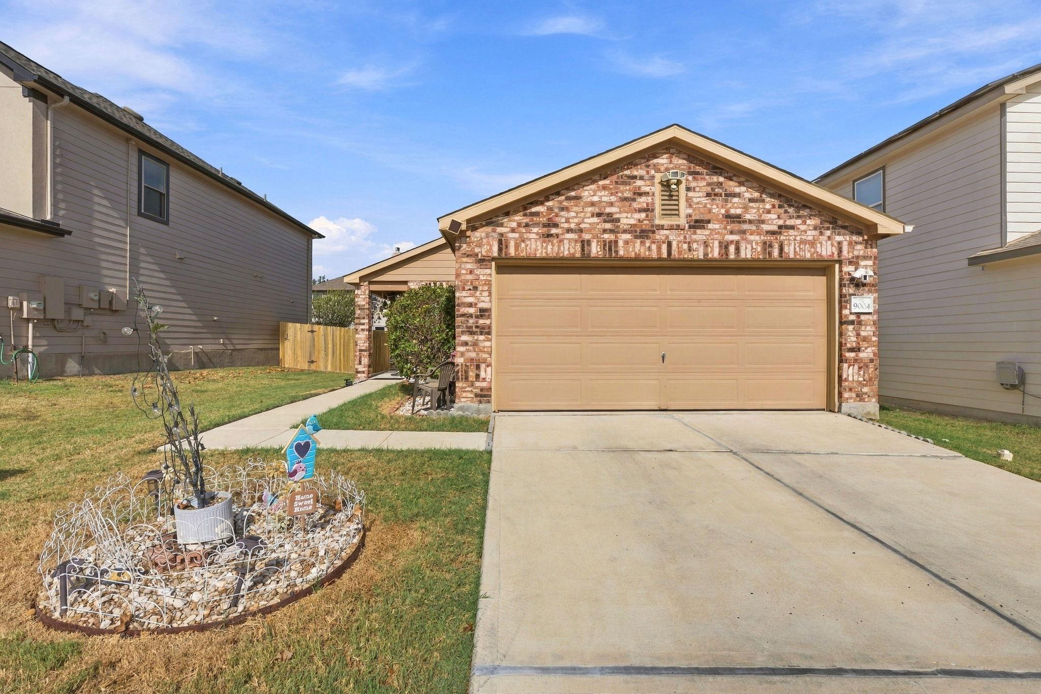 9004 Wiley Way Property Photo 3