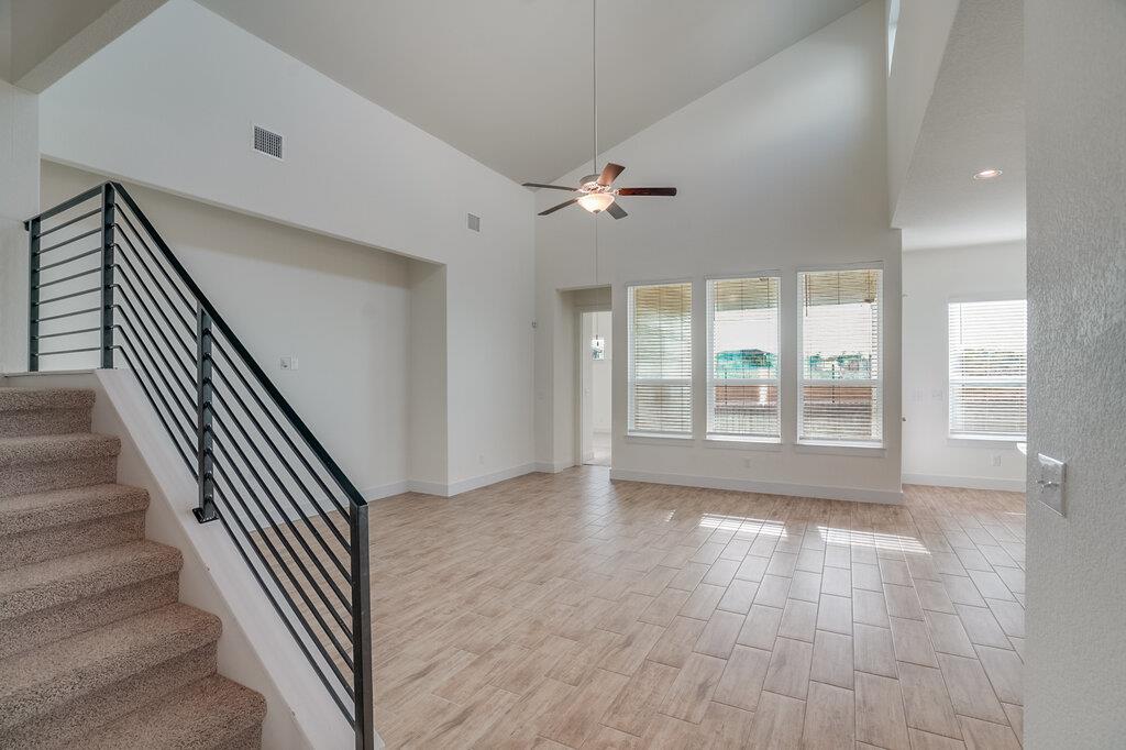 11308 Charger Way Property Photo 5