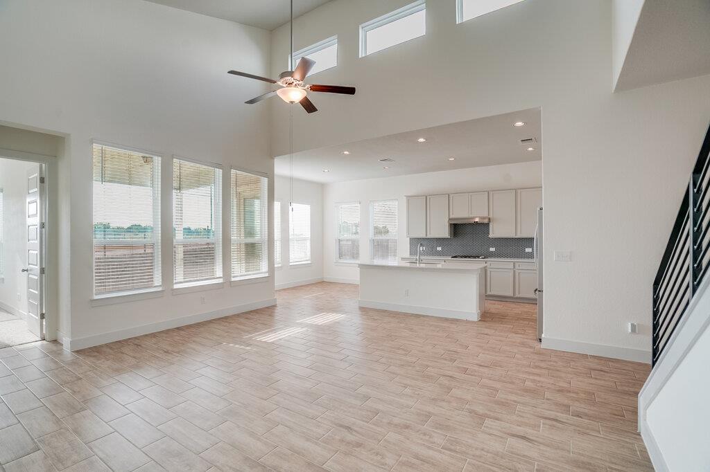 11308 Charger Way Property Photo 6