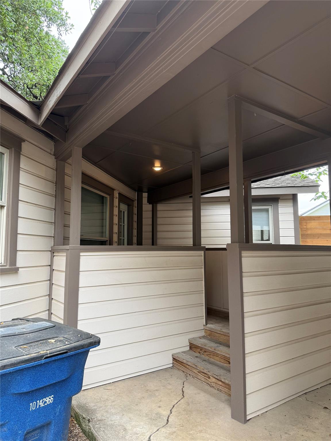 2105 Kinney Ave #b Property Photo 10
