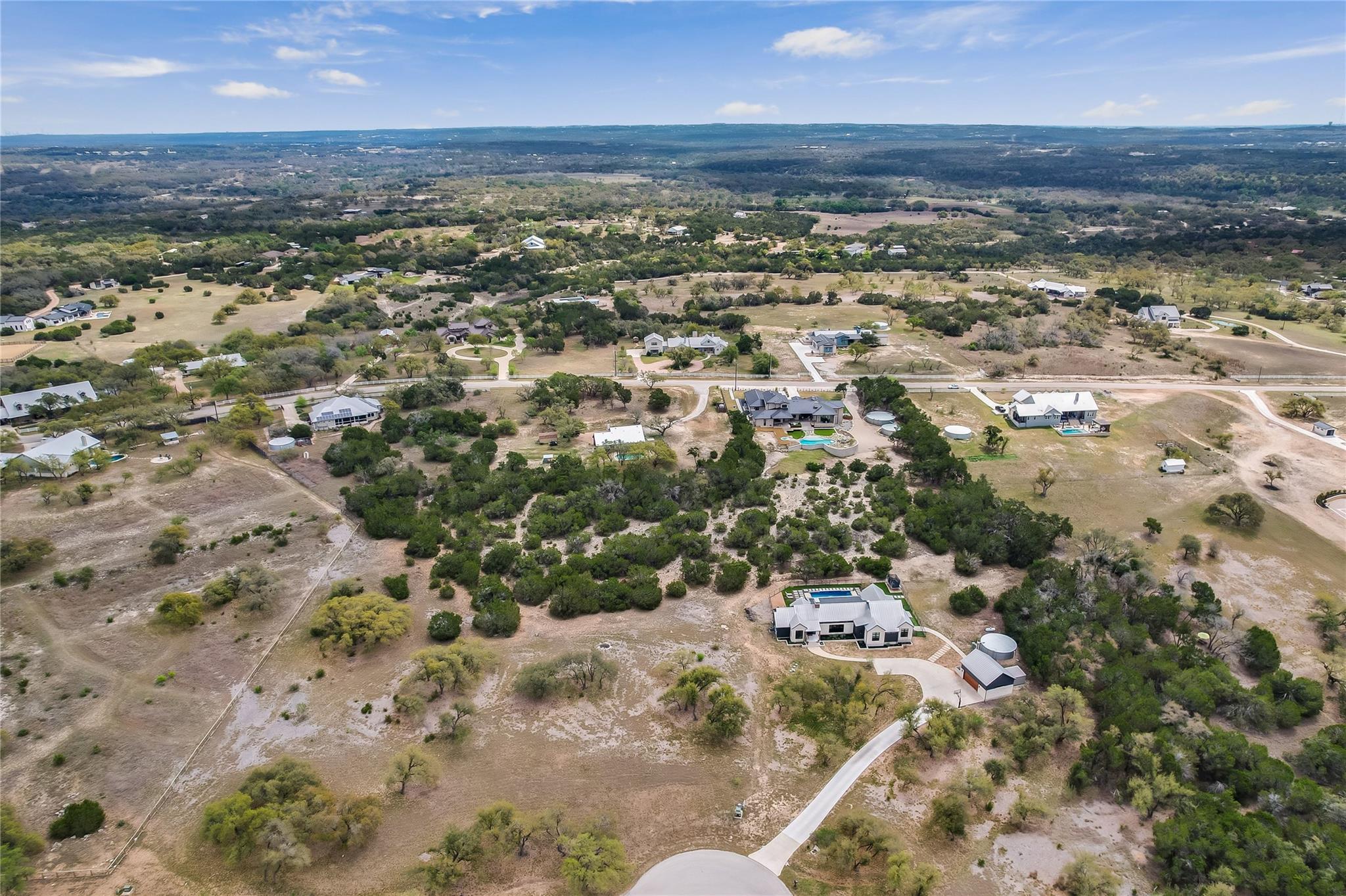 285 Calvary Cv Property Photo 2