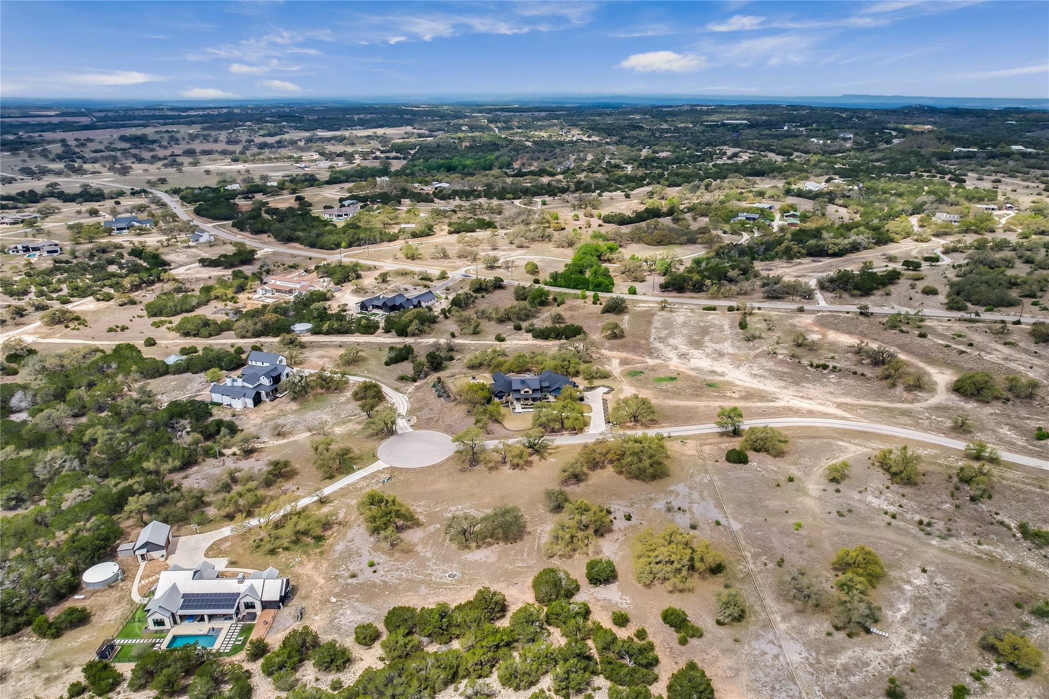 285 Calvary Cv Property Photo 4