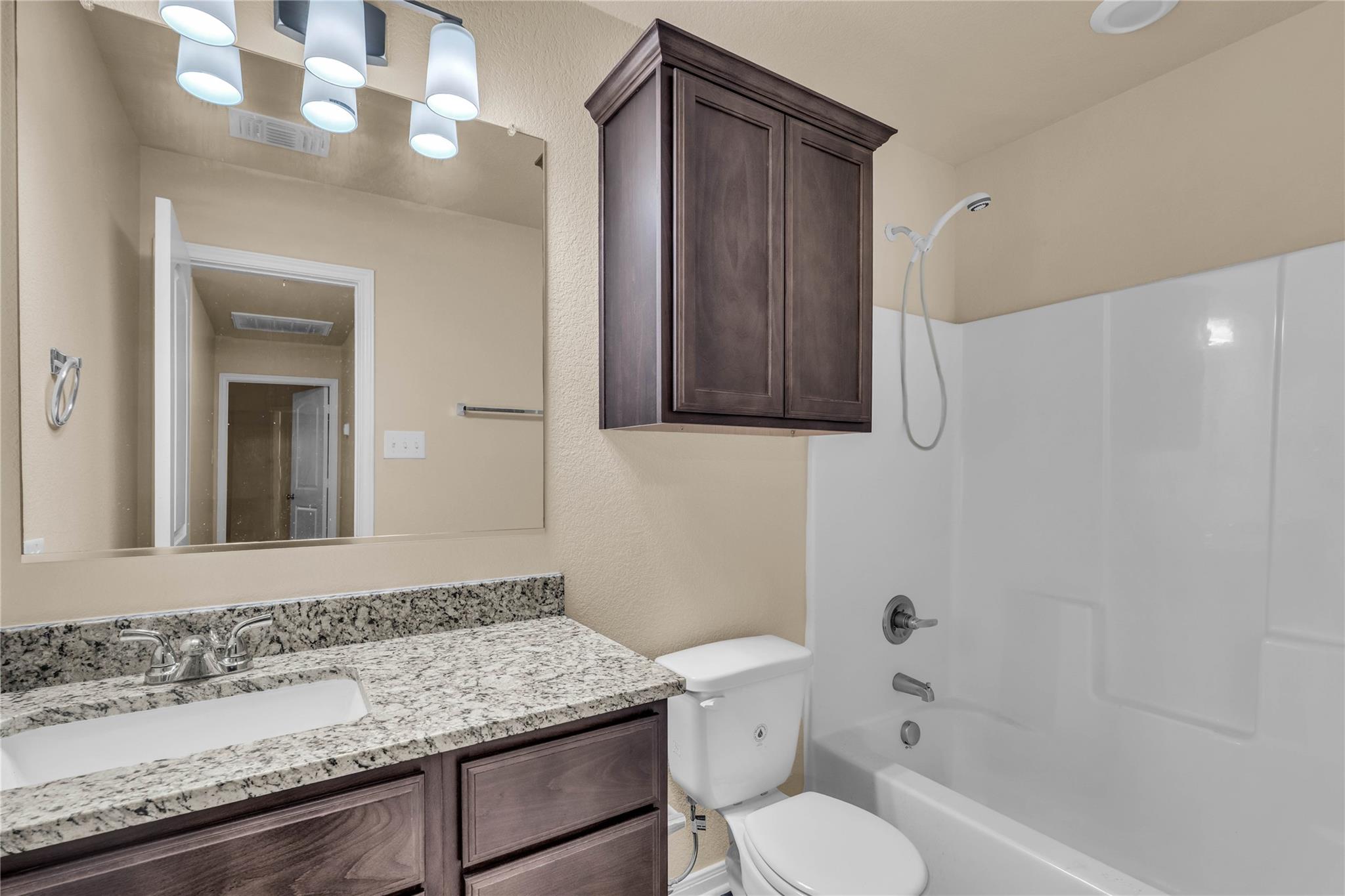 6407 Hercules Ave Property Photo 15