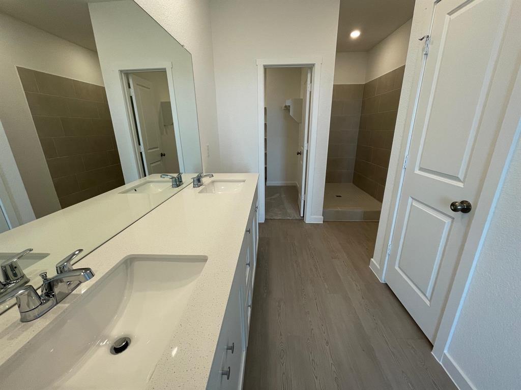 433 Sormonne Loop Property Photo 9