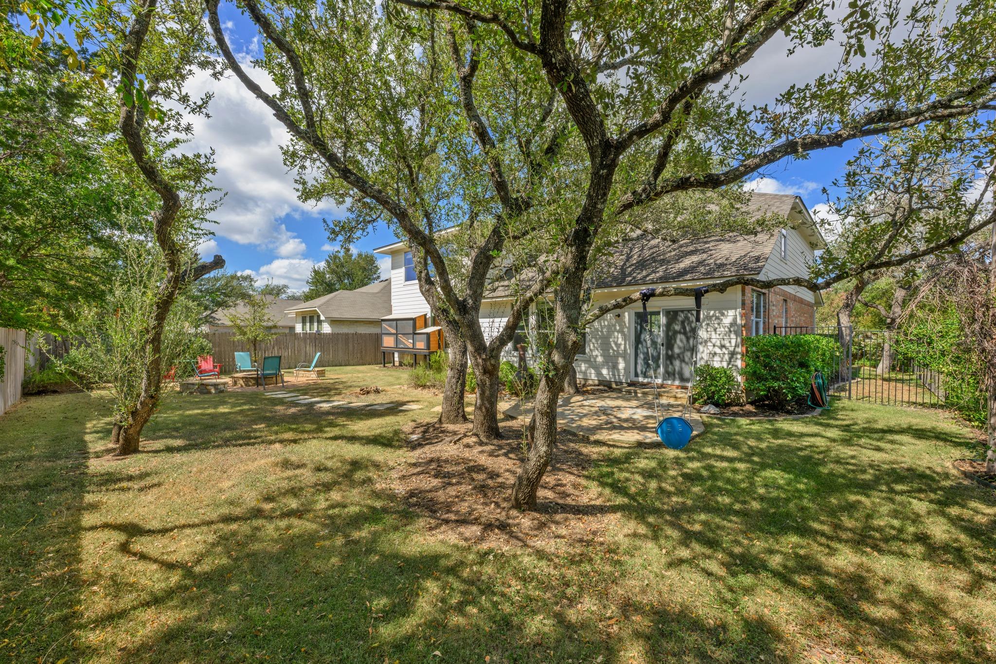 8901 Ovalla Dr Property Photo 34