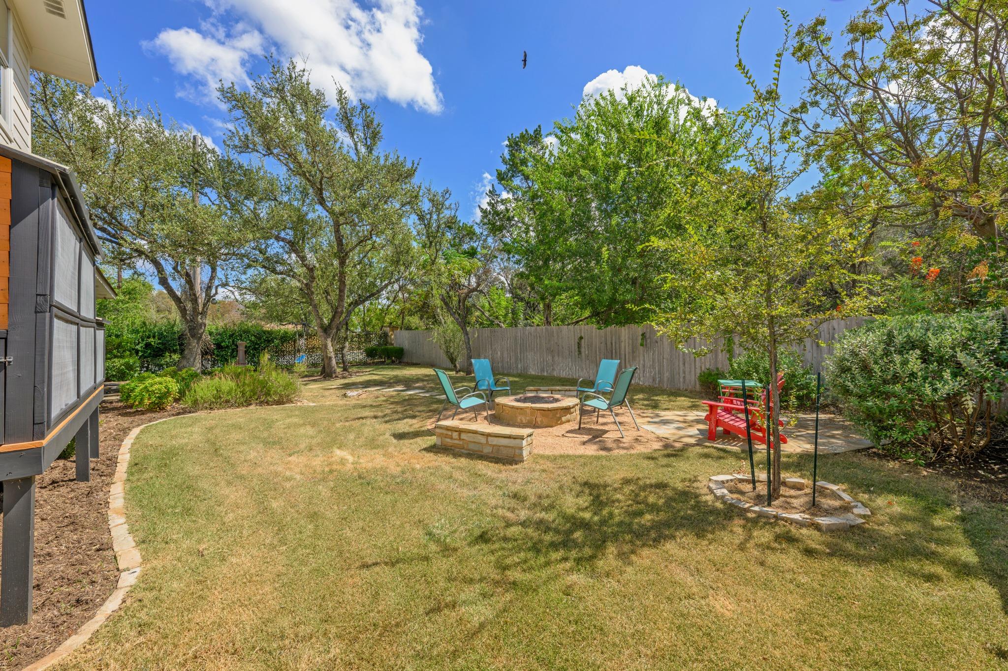 8901 Ovalla Dr Property Photo 38