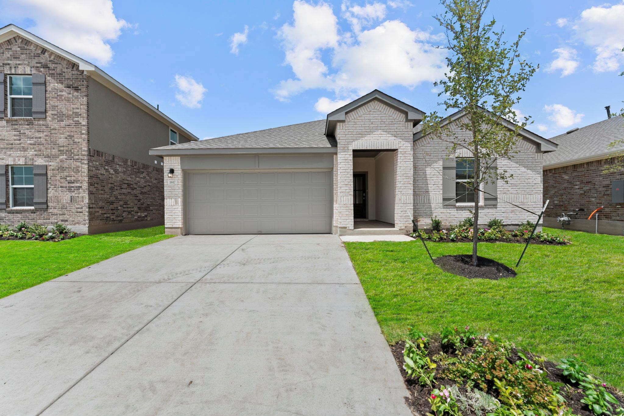 1817 Dandy Brush Dr Property Photo 1