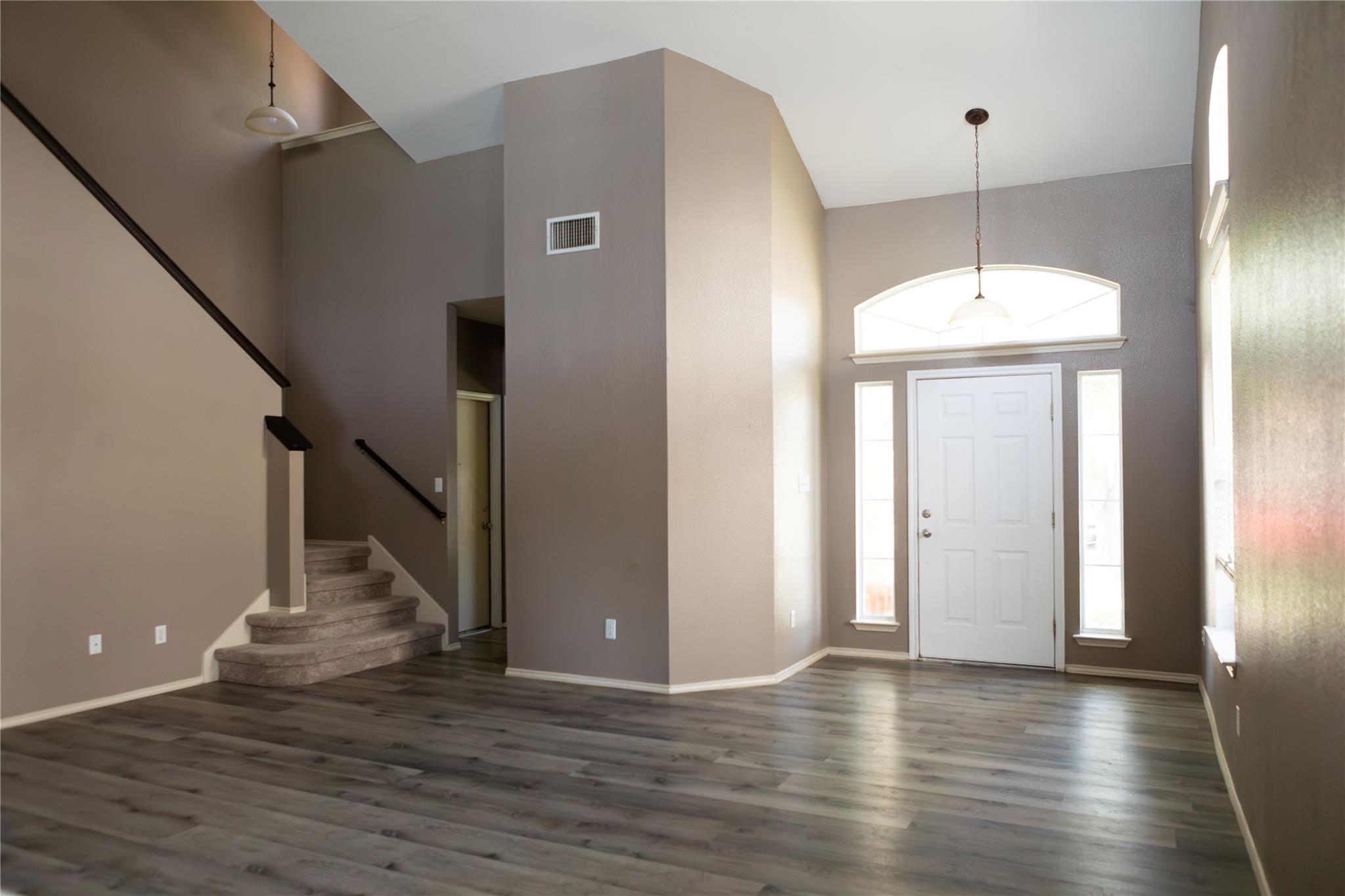 665 Reggie Jackson Trl Property Photo 4