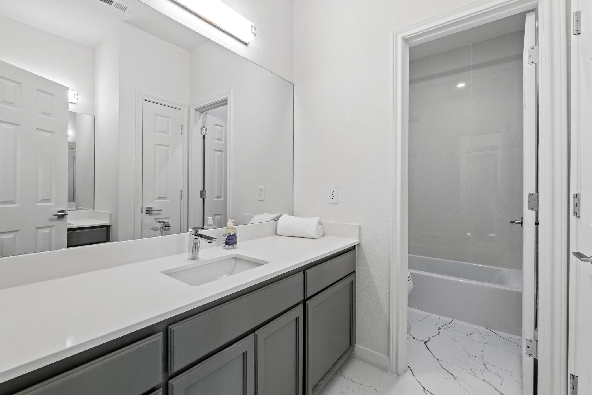 150 Huntclub Dr Property Photo 18