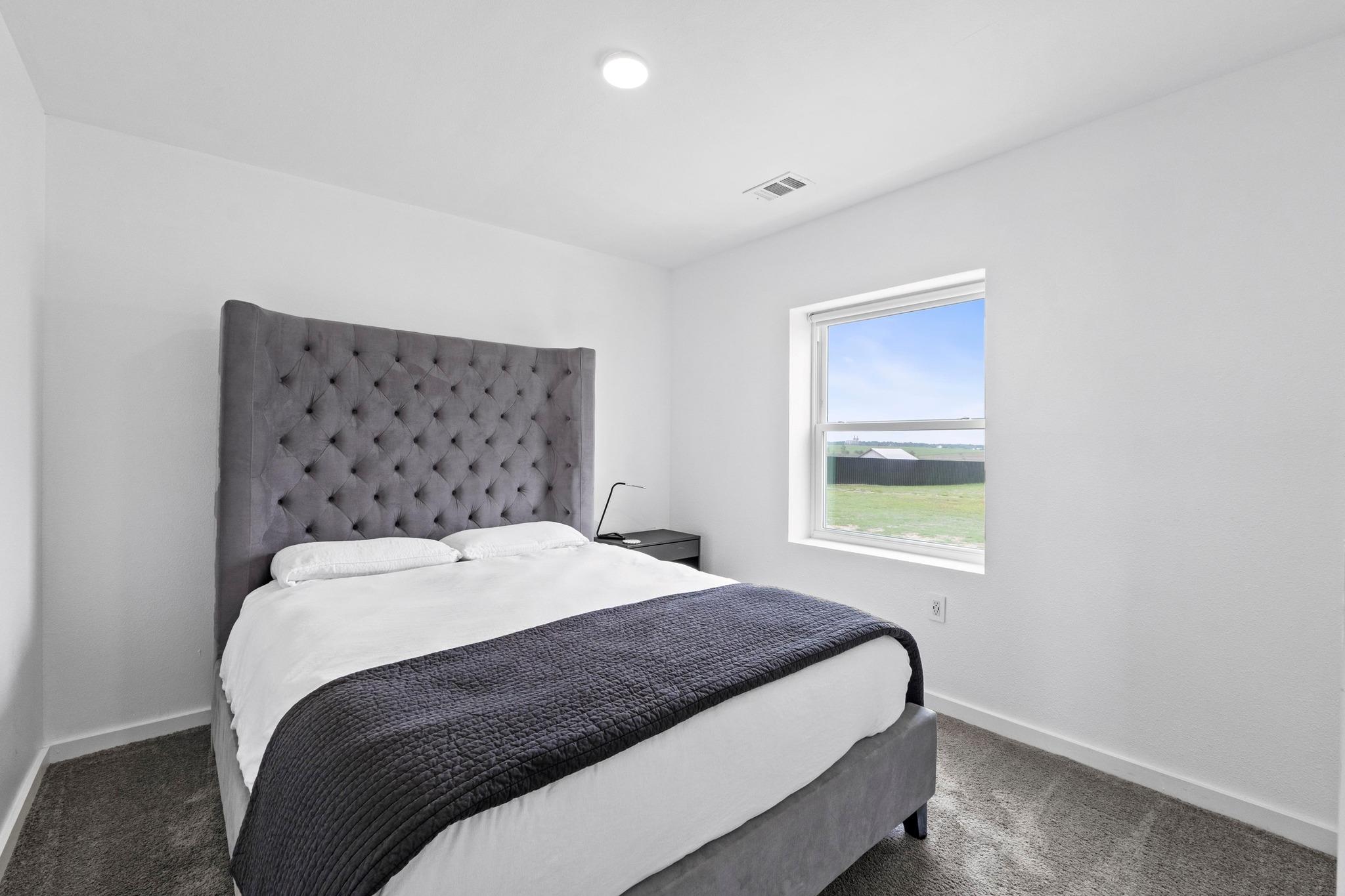 150 Huntclub Dr Property Photo 28