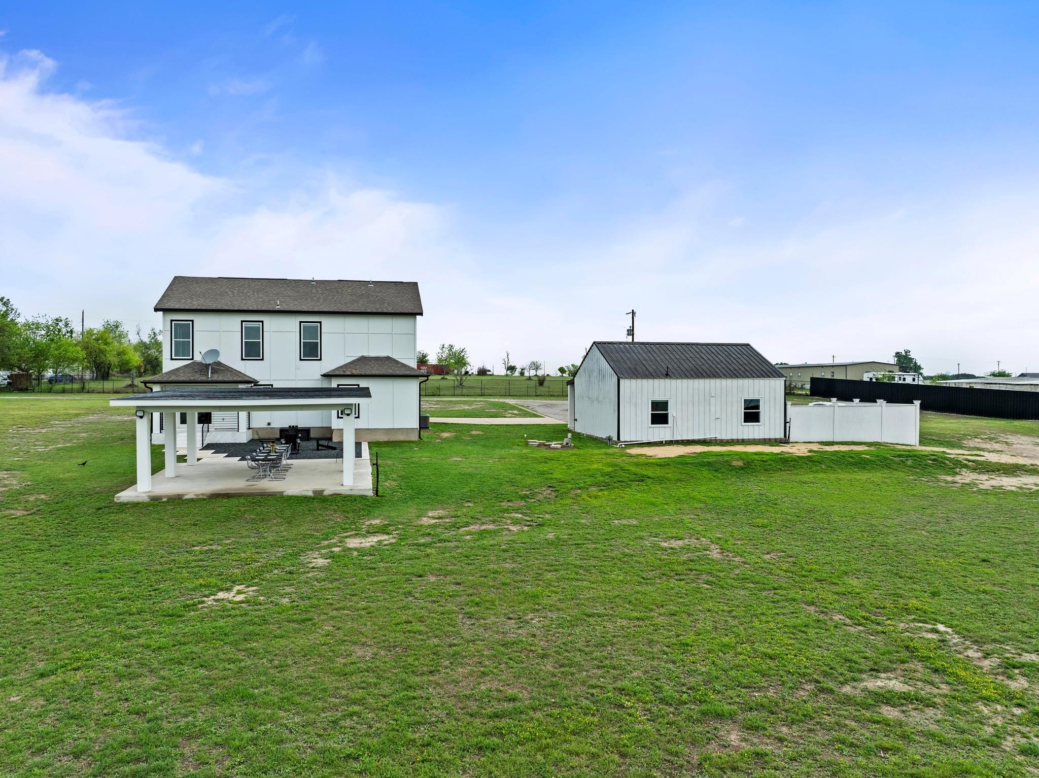 150 Huntclub Dr Property Photo 31