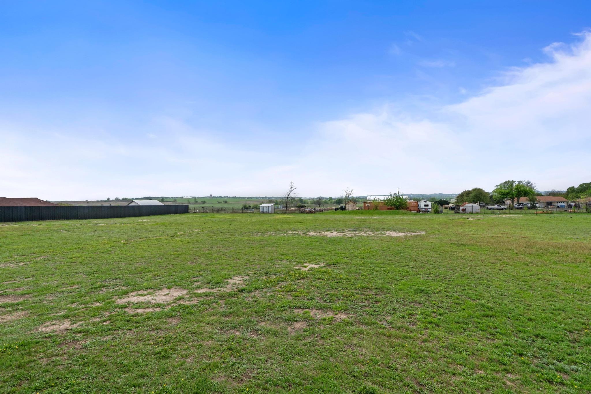 150 Huntclub Dr Property Photo 34