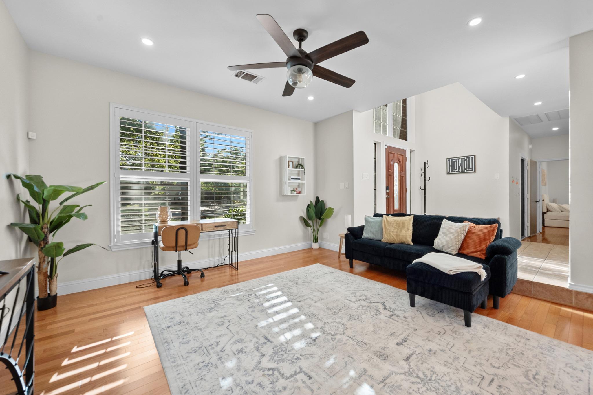 1215 Thistle Trl Property Photo 5