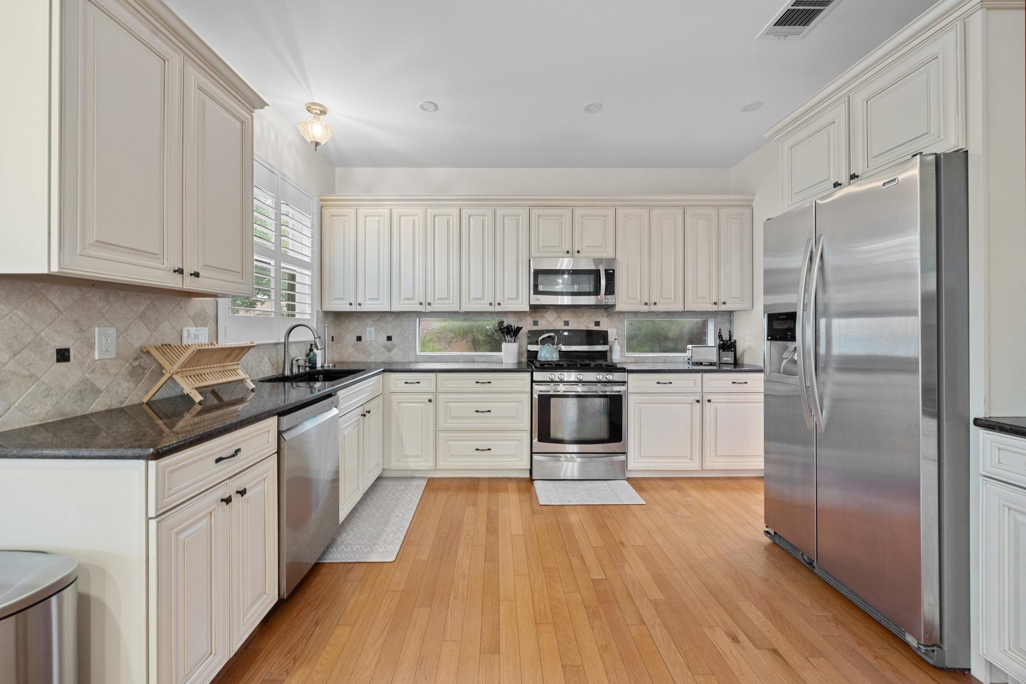 1215 Thistle Trl Property Photo 13