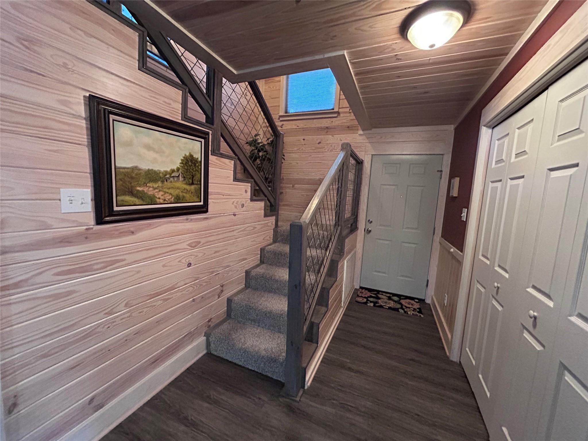 232 Clear Lake Drive Dr Property Photo 8