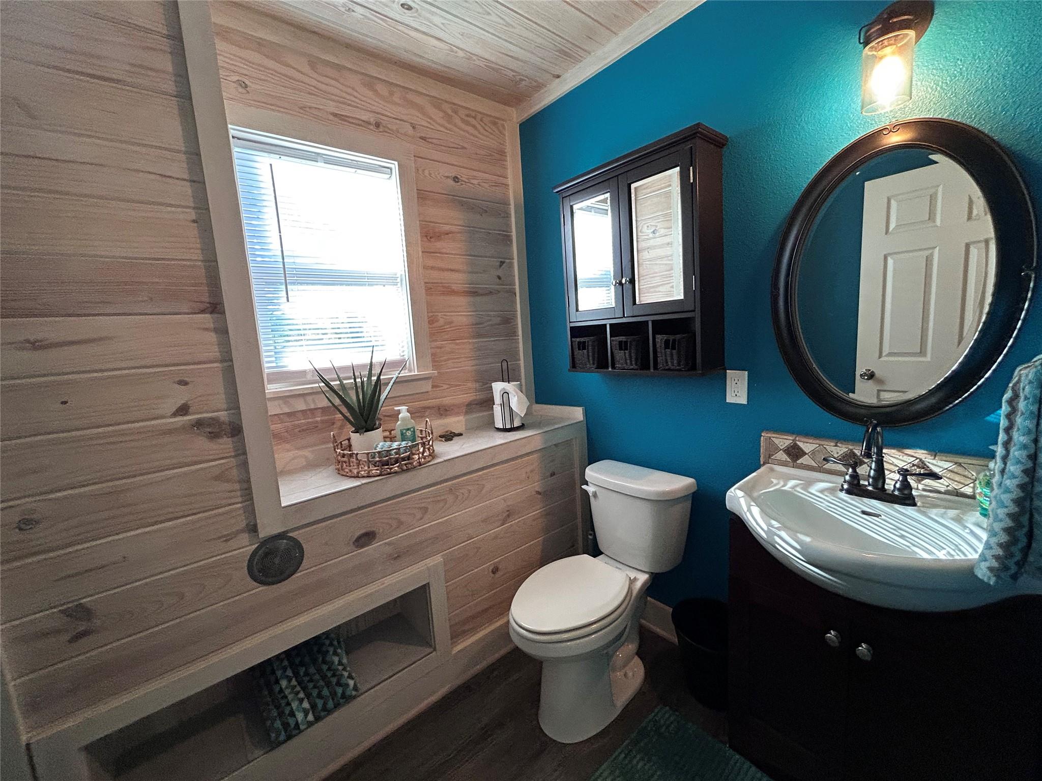 232 Clear Lake Drive Dr Property Photo 14