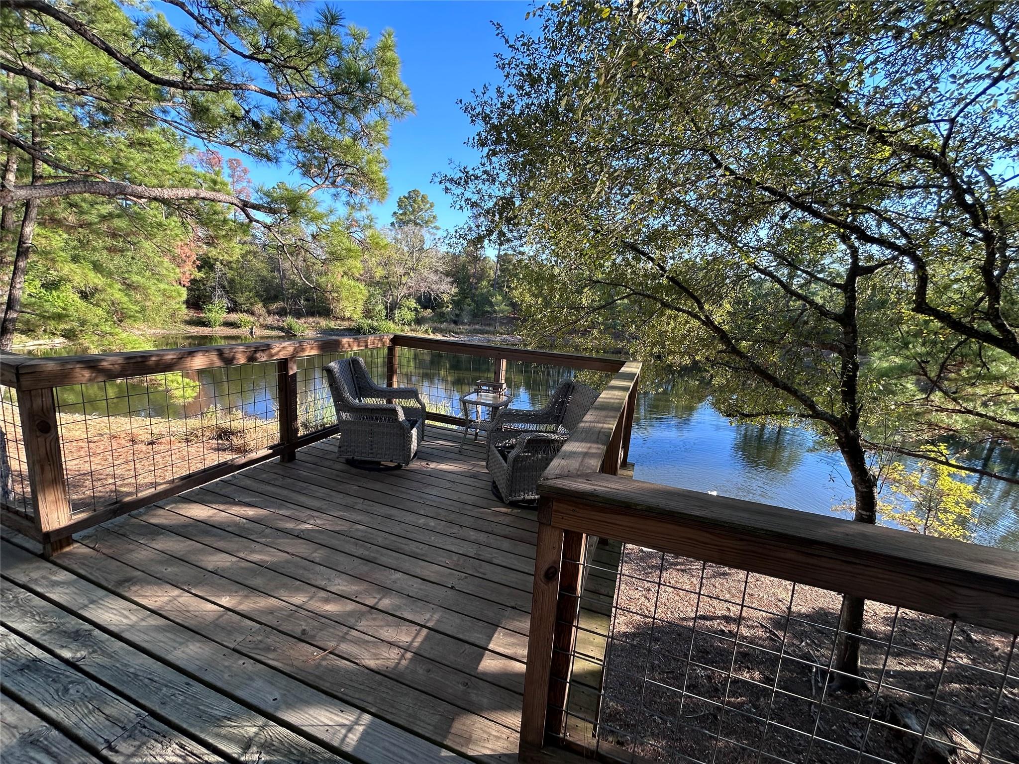 232 Clear Lake Drive Dr Property Photo 17