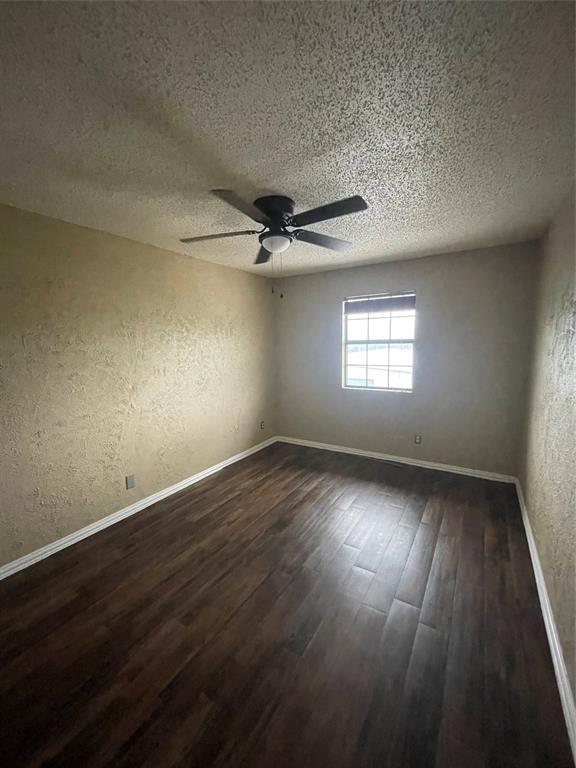 516 South Park Dr #201 Property Photo 7