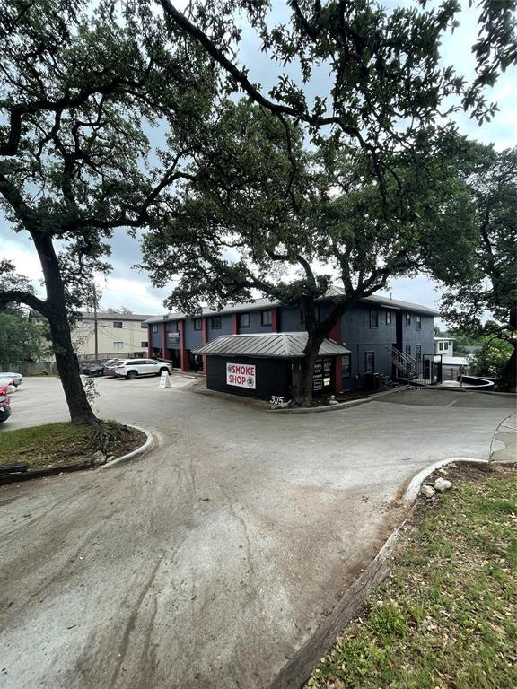 516 South Park Dr #201 Property Photo 11