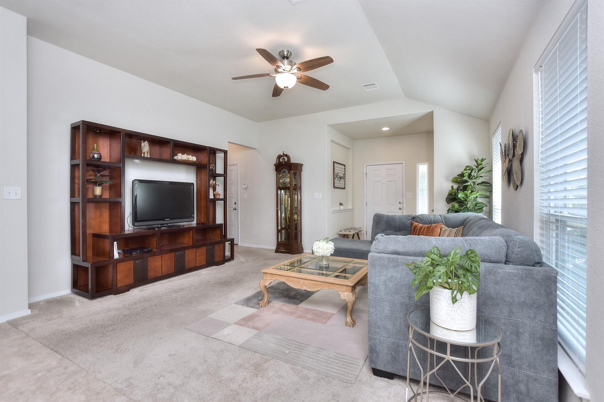 6032 Urbano Bnd Property Photo 7
