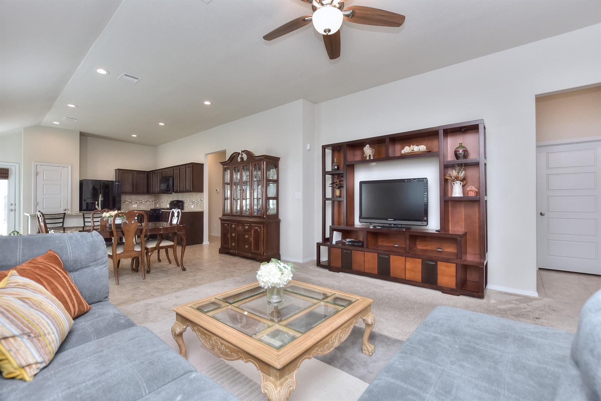 6032 Urbano Bnd Property Photo 9