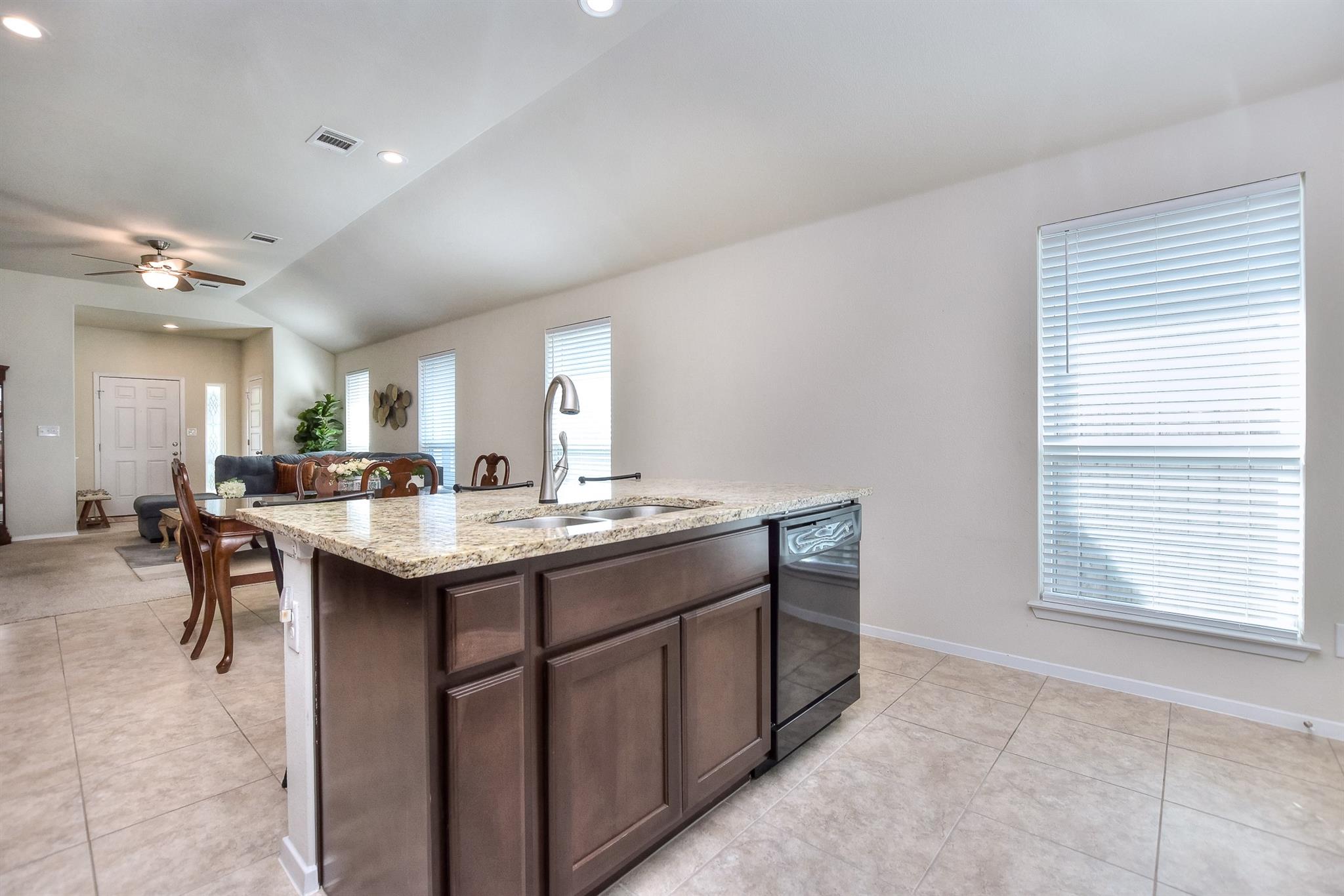 6032 Urbano Bnd Property Photo 14