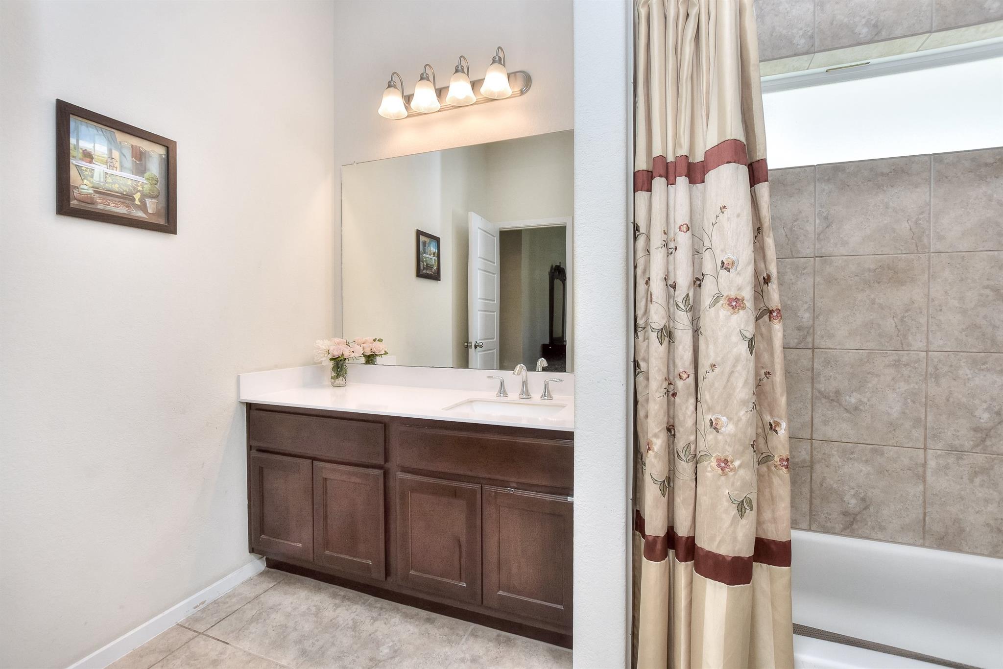6032 Urbano Bnd Property Photo 20