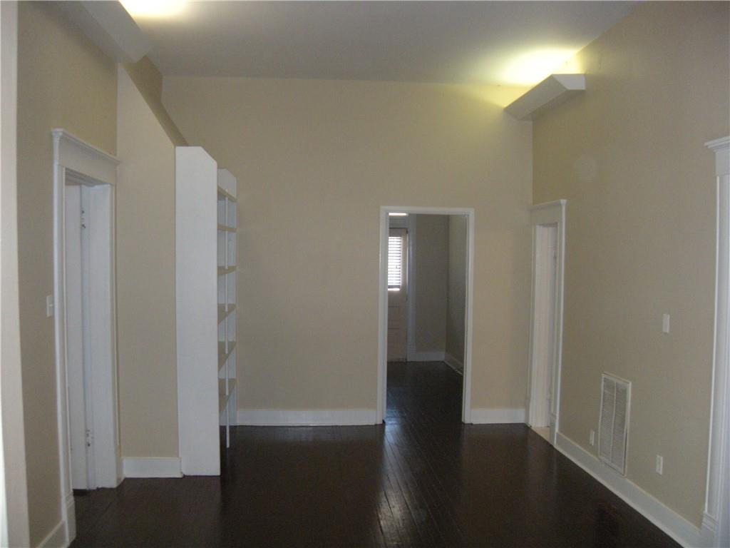 915 W 23rd St #c Property Photo 3
