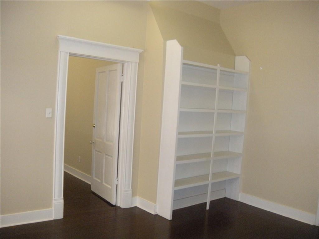 915 W 23rd St #c Property Photo 5