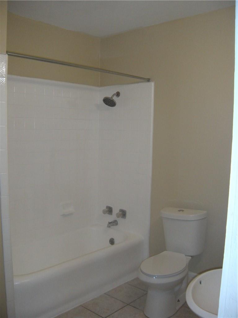 915 W 23rd St #c Property Photo 16