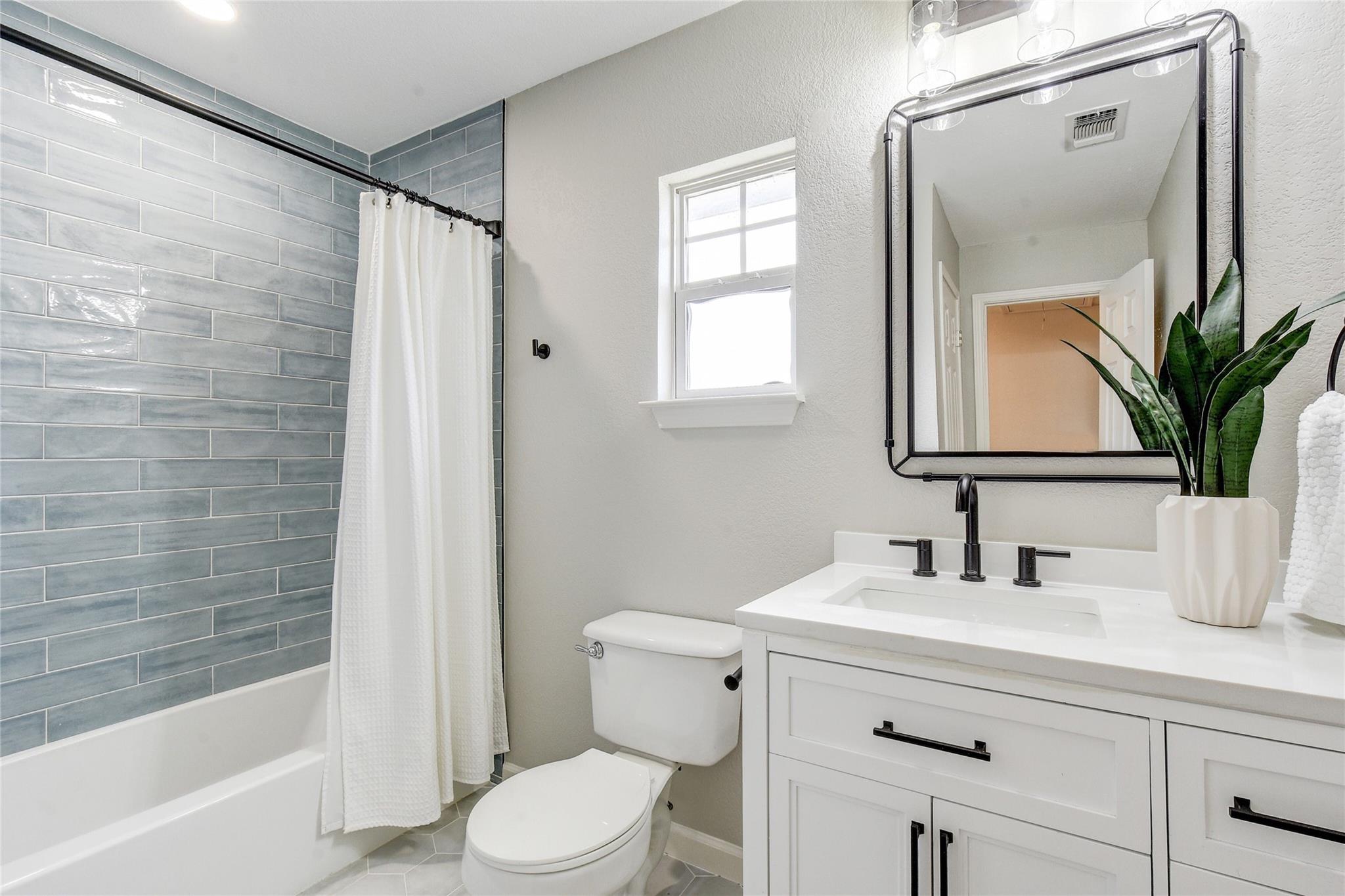 2408 W Messick Loop Property Photo 24