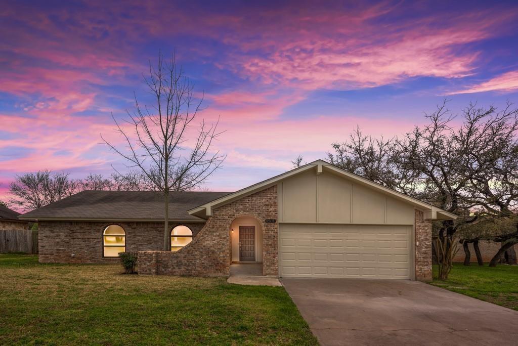 2503 Versailles Dr Property Photo