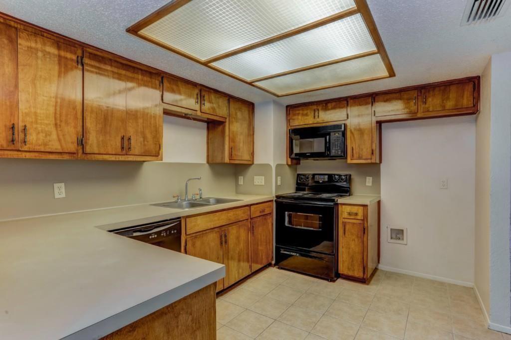 1505 Long Branch Dr Property Photo 3