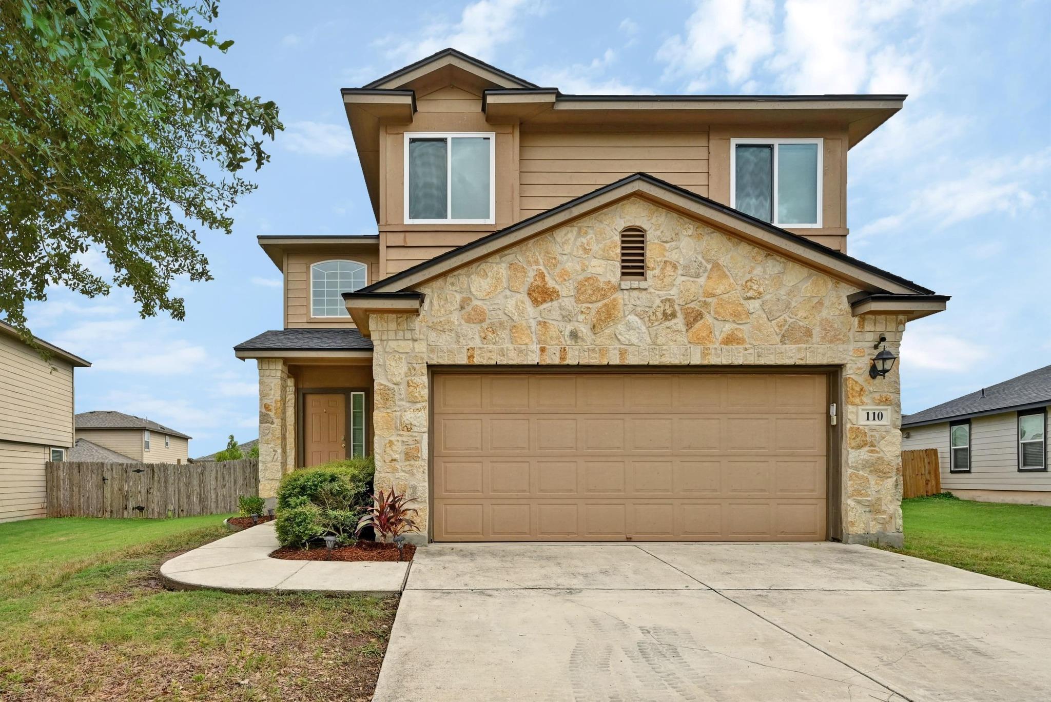 110 Brazoria Trl Property Photo 1