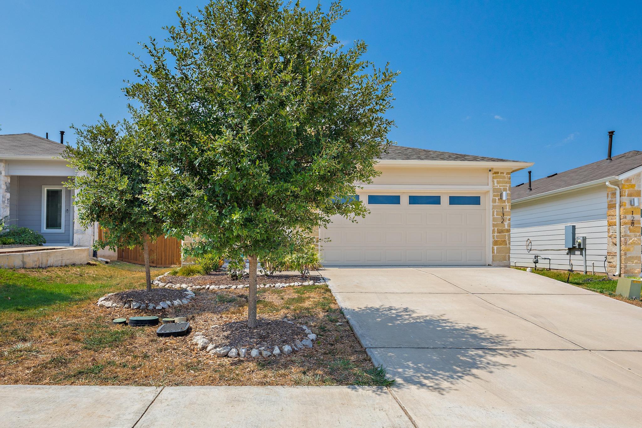 132 Scarborough Way Property Photo 4