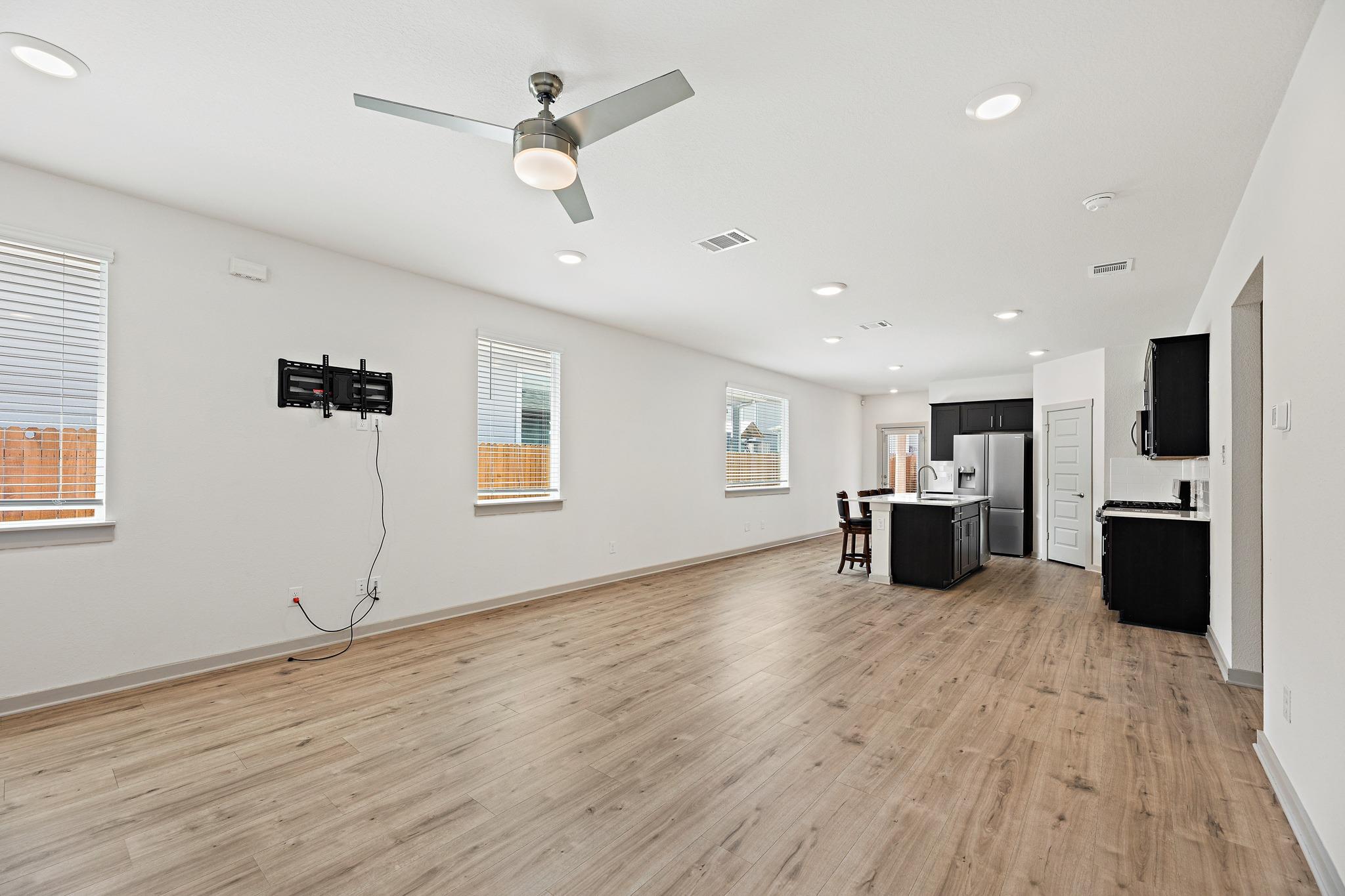 132 Scarborough Way Property Photo 7