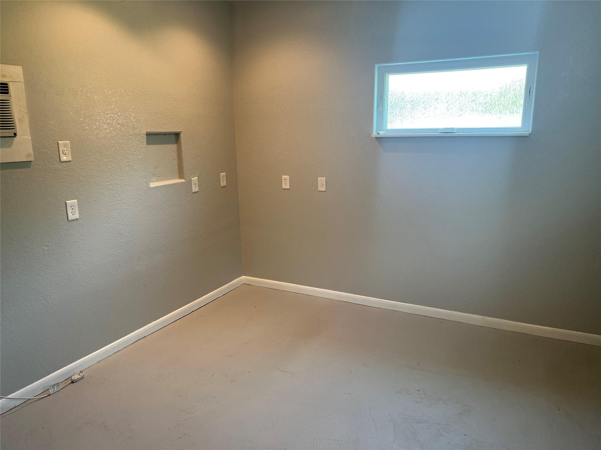 15303 Texas St #2 Property Photo 4