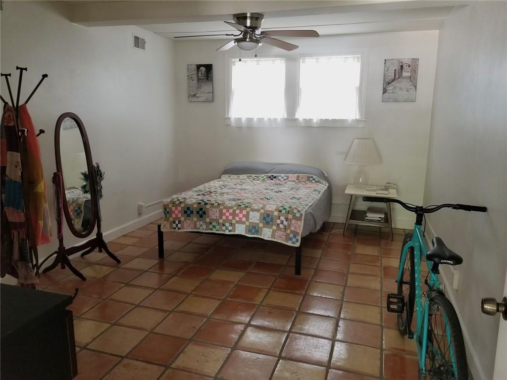1111 W Nueces St 1a Property Photo 14
