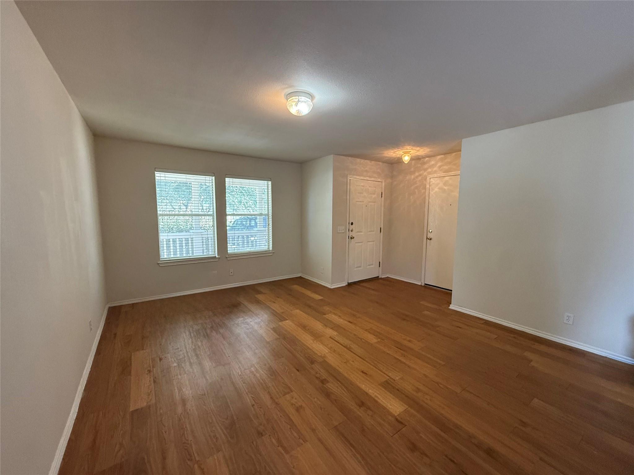 364 Leonardo Dr Property Photo 4