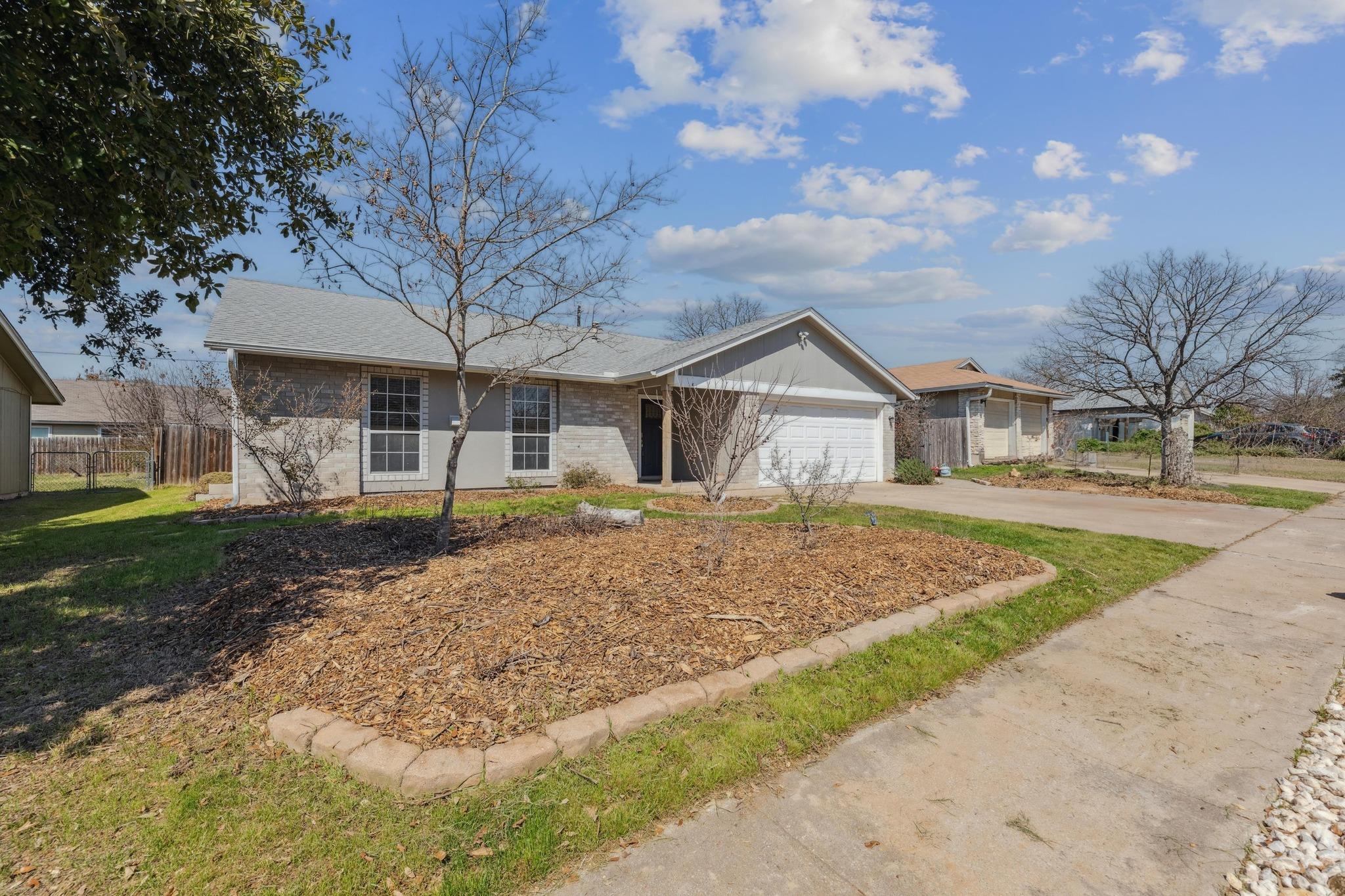 12810 Irongate Ave Property Photo