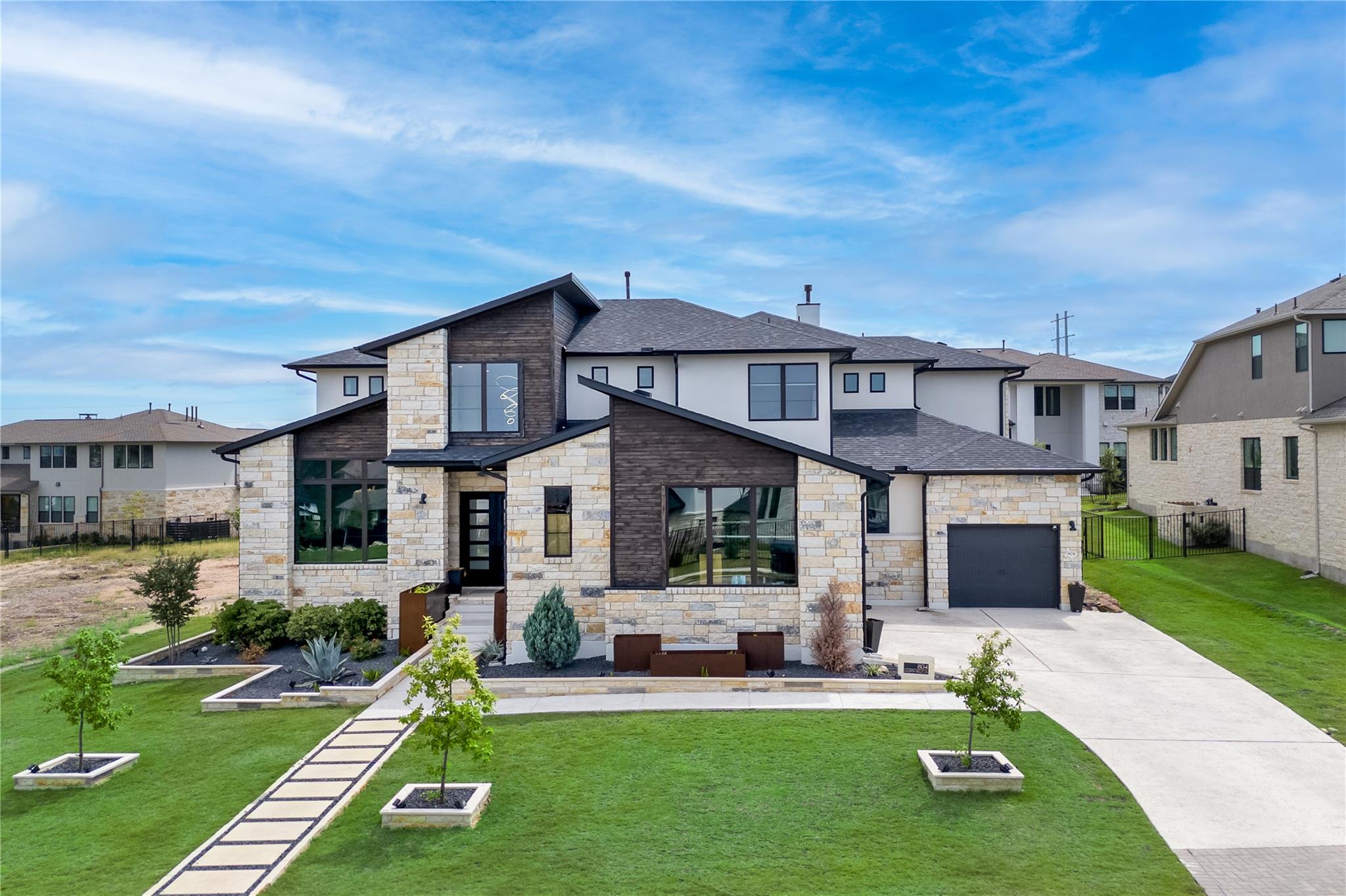 804 Lauren Belle #r Ln Property Photo 5