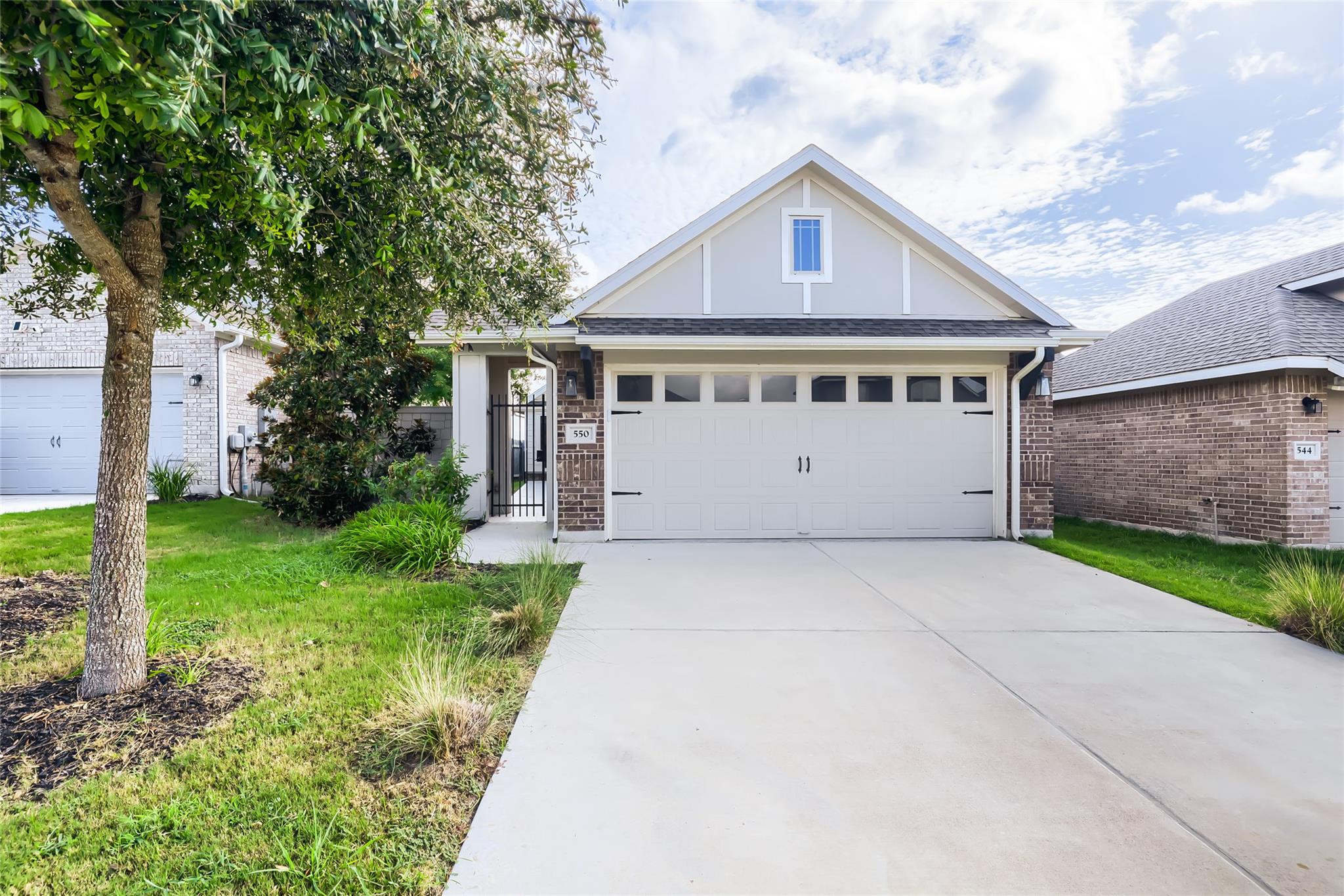 550 Nautical Loop Property Photo 1