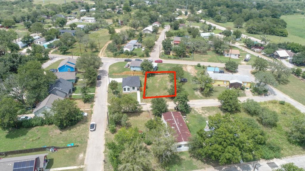 112 Field St Property Photo 8