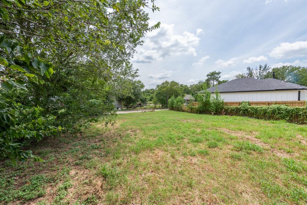 112 Field St Property Photo 14