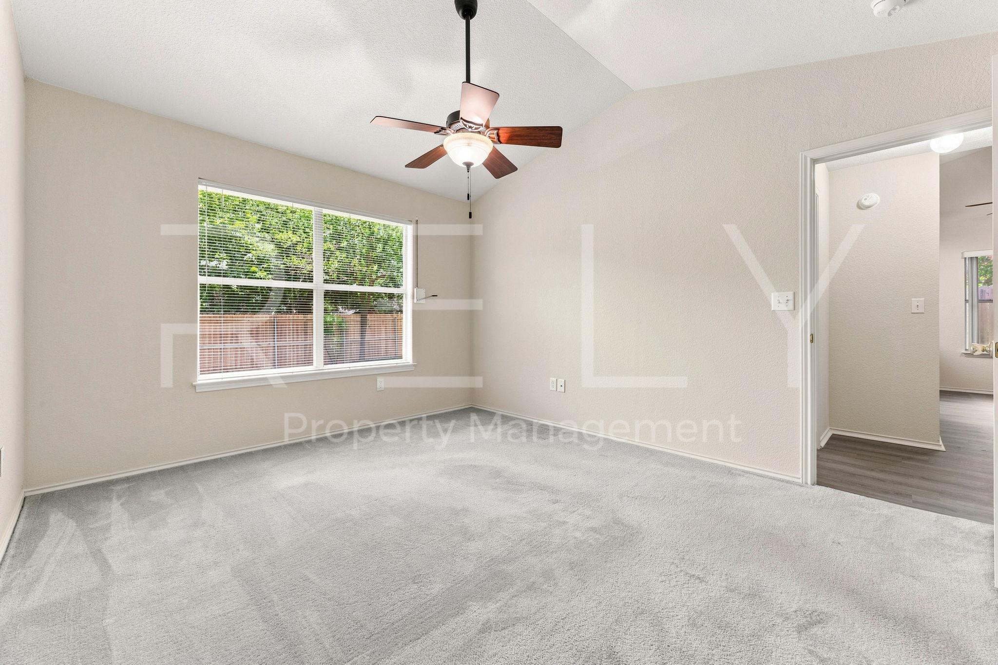 103 Prairie Springs Loop Property Photo 16