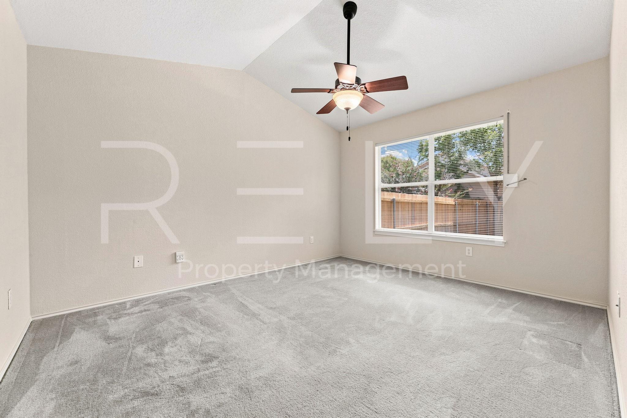 103 Prairie Springs Loop Property Photo 17