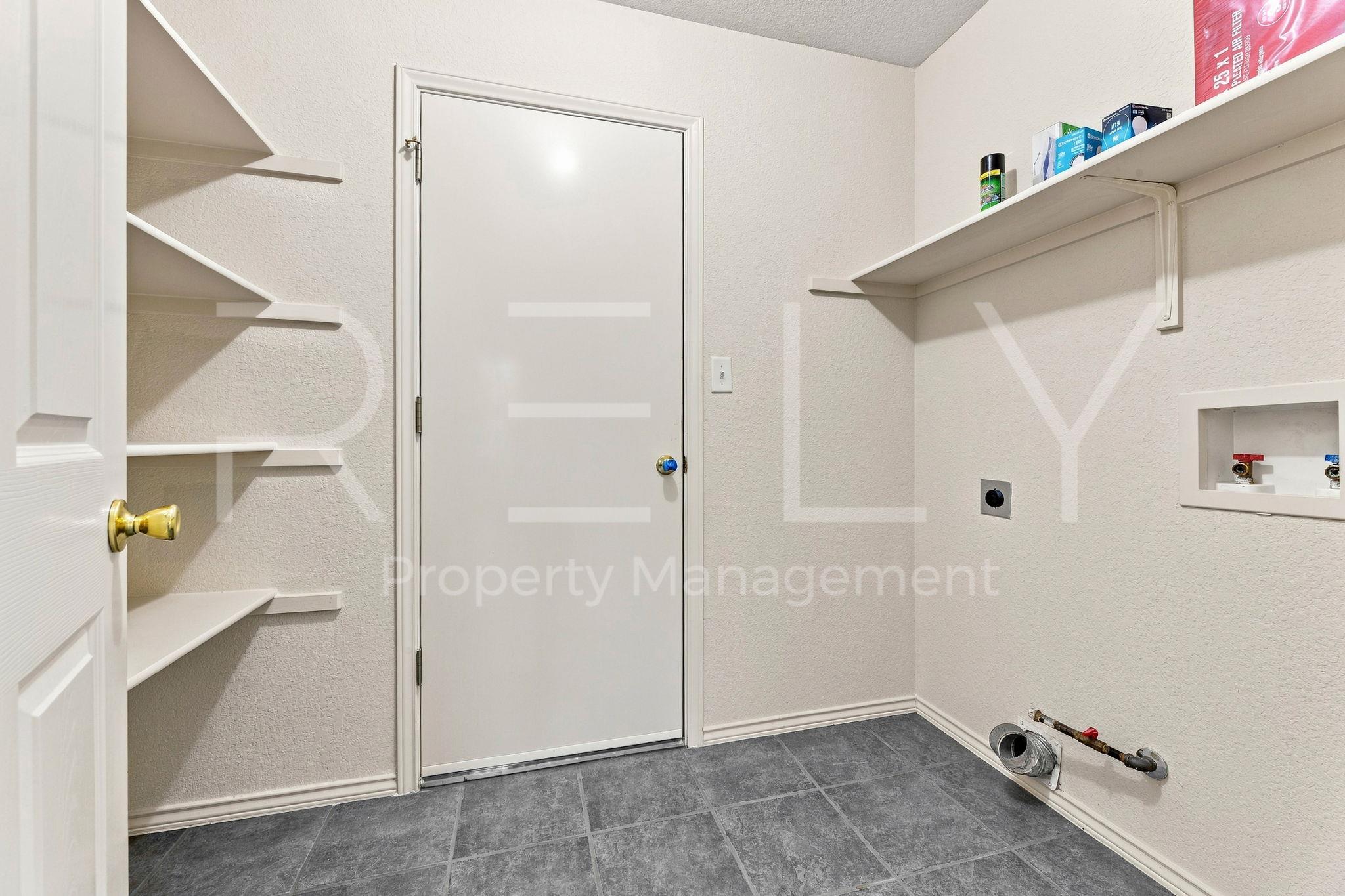 103 Prairie Springs Loop Property Photo 25