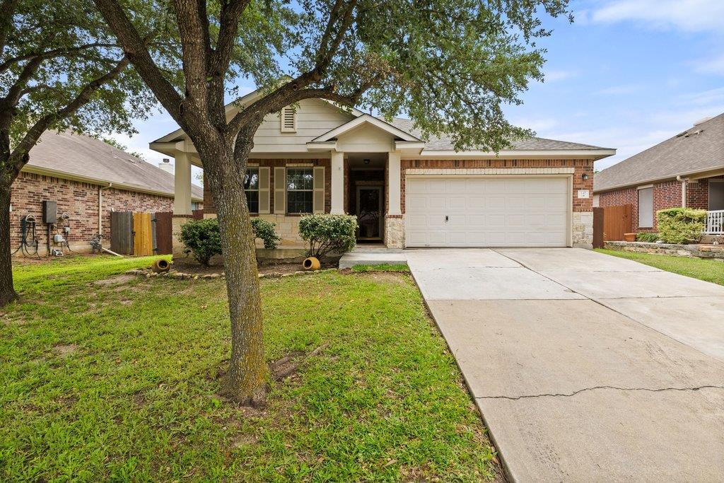 347 Spring Dr Property Photo 1